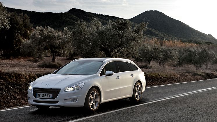 Peugeot 508 vinder titlen som Årets AVIS bil 2012
