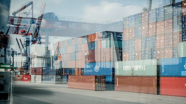 Take-Off_Hamburg_Hafen
