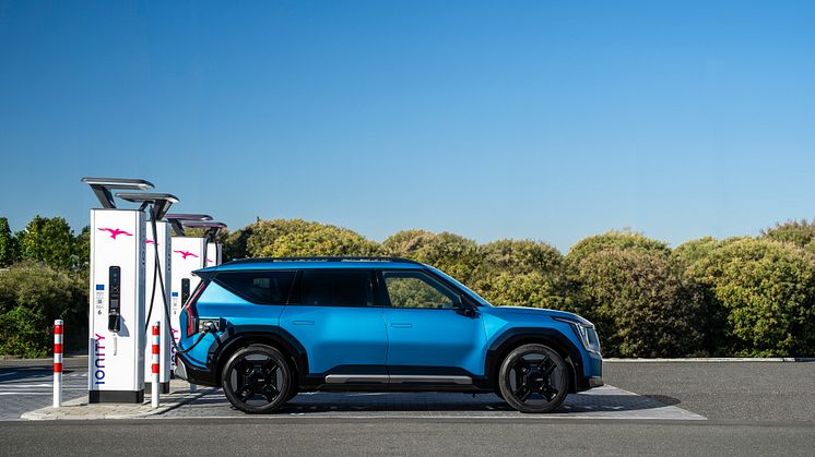 kia-ev9-ionity-1-high-res