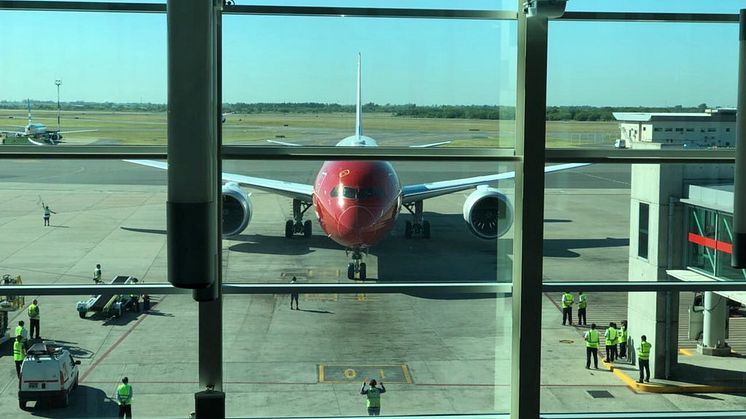Primer vuelo en Buenos Aires, visto desde el dique de Ezeiza