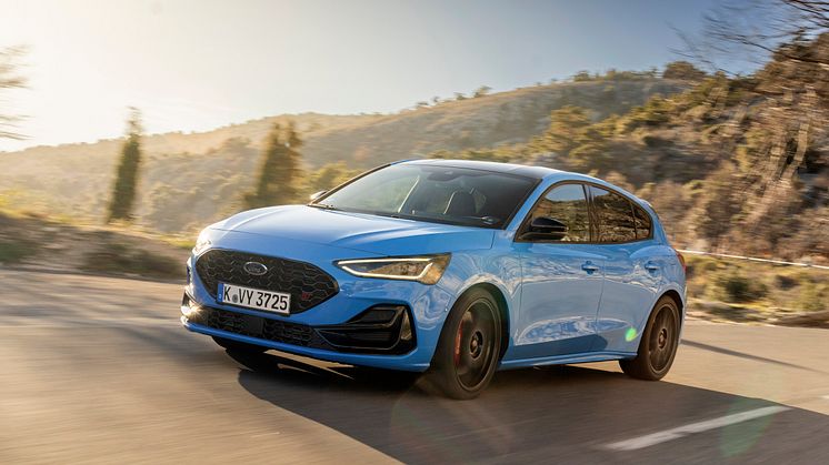 2024_FORD_FOCUS-ST_23.jpg