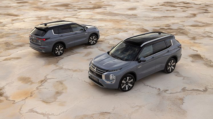 New Outlander PHEV_033L.jpg