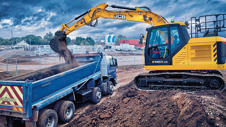 Agro Maskiners nya JCB bandgrävare på Entreprenad Live i höst