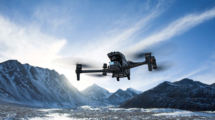 DJI M30 flying