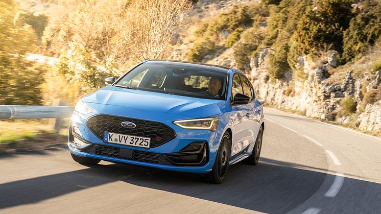 2024_FORD_FOCUS-ST_22.jpg