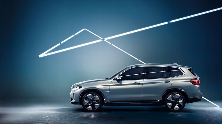 BMW Concept iX3