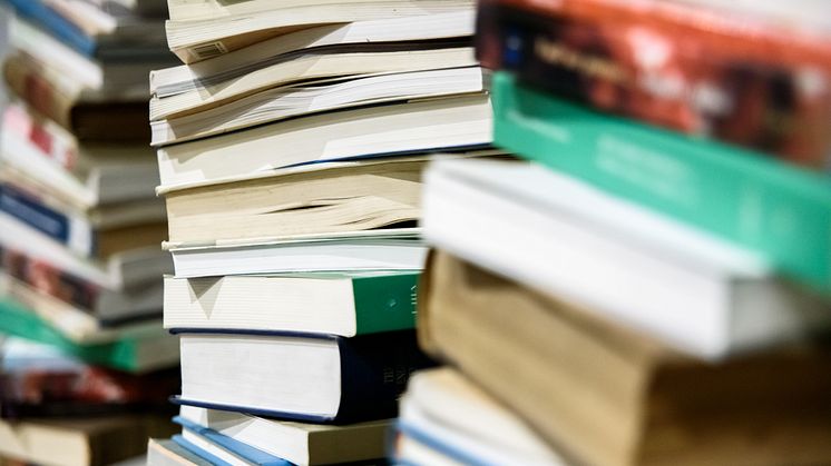 Nästan fyra av tio studenter hittar sin kurslitteratur gratis på internet.