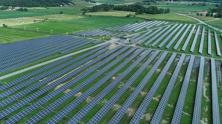 Bilden visar solcellsparken Nya Solevi i Säve på Hisingen