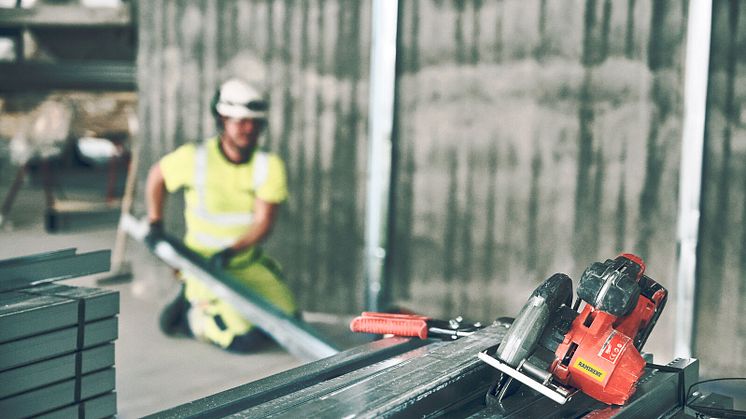 Ramirentrapporten visar vilka kompensera som efterfrågas inom branschen idag. Det handlar bland annat om hållbarhetsexperter, digitaliseringsexperter, logistiker och AI-ingenjörer.