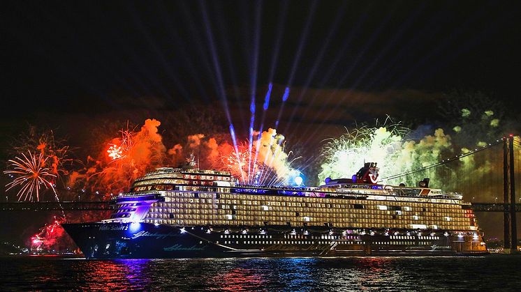 TUI MS2N naming ceremony Taufe