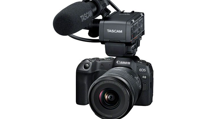 Canon EOS R8_FrontSlantLeft_L321_XLR_TM200SG