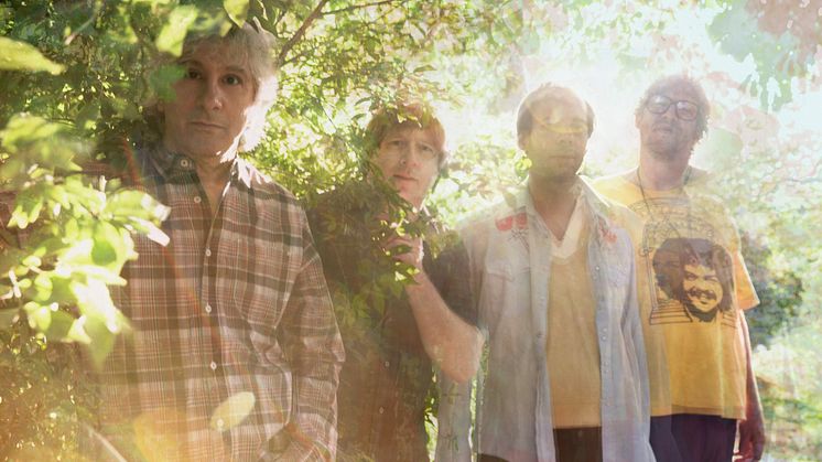 Sonic Youth-guitarist Lee Ranaldo rocker løs i VEGA
