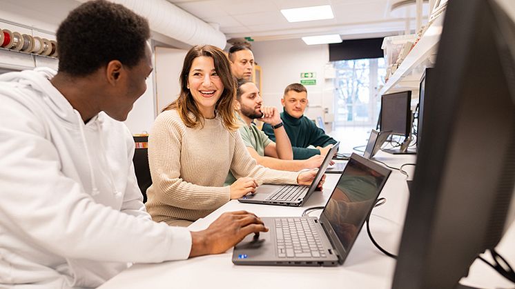 Studenter från Högskolan Kristianstad är fortsatt eftertraktade på arbetsmarknaden.