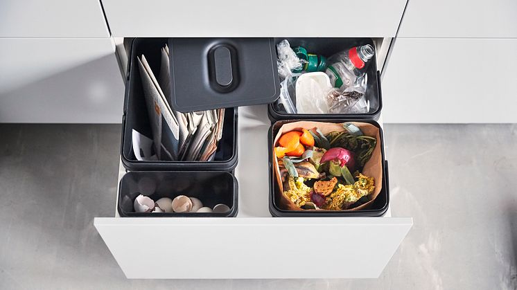 IKEA Danmark har tjent over 1 mio. kr. på at sortere affald i varehusene. Her er det affaldssorteringsserien VARIERA, som er meget populær blandt kunderne.