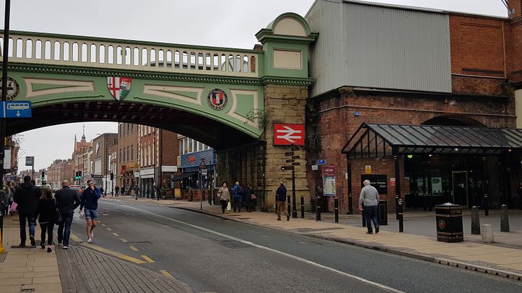 Worcester Foregate Street station entrance