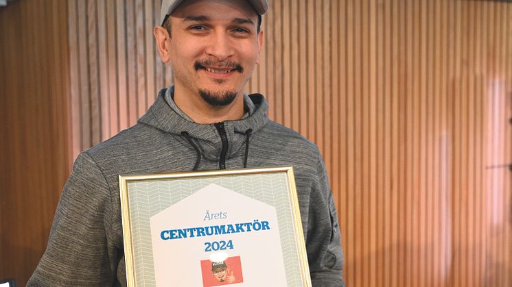 – Jag känner mig glad och stolt över att få priset som Årets centrumaktör, säger Fatih Inekci.