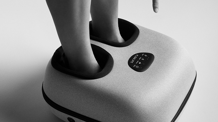 Årets hetaste nyheter inom återhämtning är här - Flowfeet Heat från Flowlife kombinerar avancerad värmeteknik med kraftfull massage för att påskynda fötternas återhämtning.