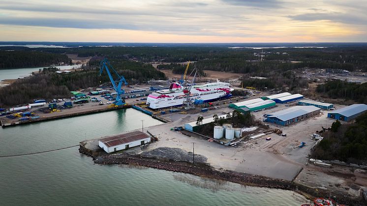 Tallink_Silja_Dronenvieo_Baltic_Princess_Dock_Naantali_1.mp4