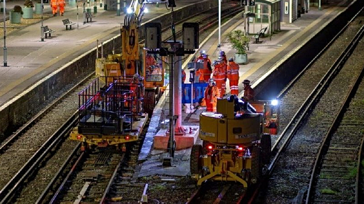The Brighton Main Line will be closed between Purley and Gatwick Airport for planned engineering work on 20 and 21 January
