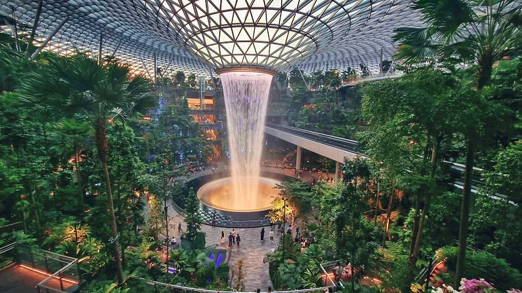 Jewel Changi Airport and UOB join forces in a dynamic partnership to deliver greater value and drive spend amid strong growth in air travel