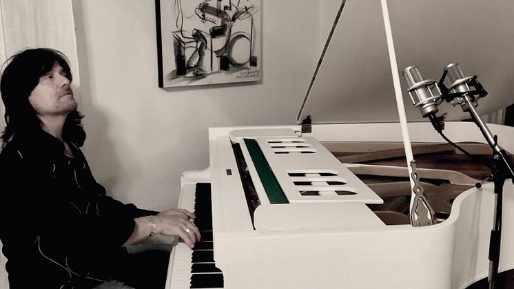 Ny musik från Robert Wells ”Silent Rain”!