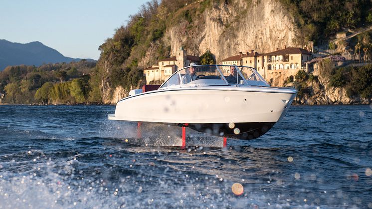 Candela C-7