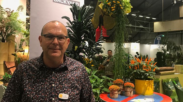 Kai Christensen framför BoGrönts tolkning av trädgårdstrenden Urban Backyard. Foto: Elmia AB