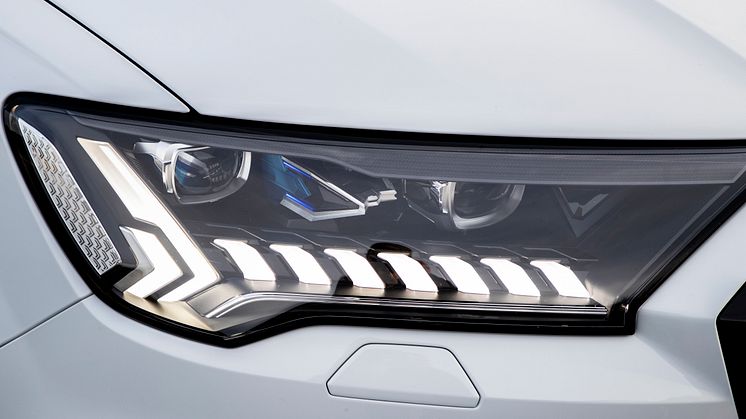 Audi Q7 TFSI e quattro (PHEV)