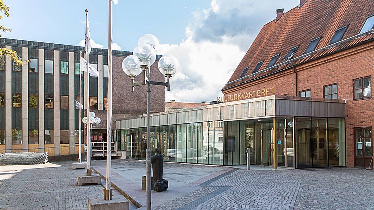 Med historiska lärdomar stärker vi allas lika värde