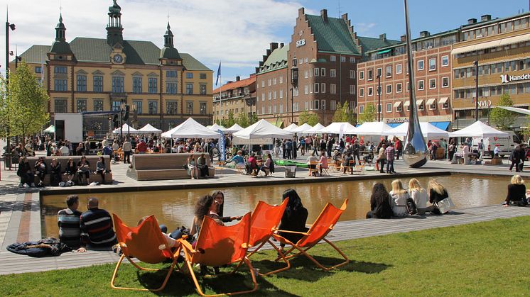 Eskilstuna tilldelas nu utmärkelsen Årets Fairtrade City för sitt stora engagemang och samverkan med lokala aktörer. Foto: Eskilstuna kommun.