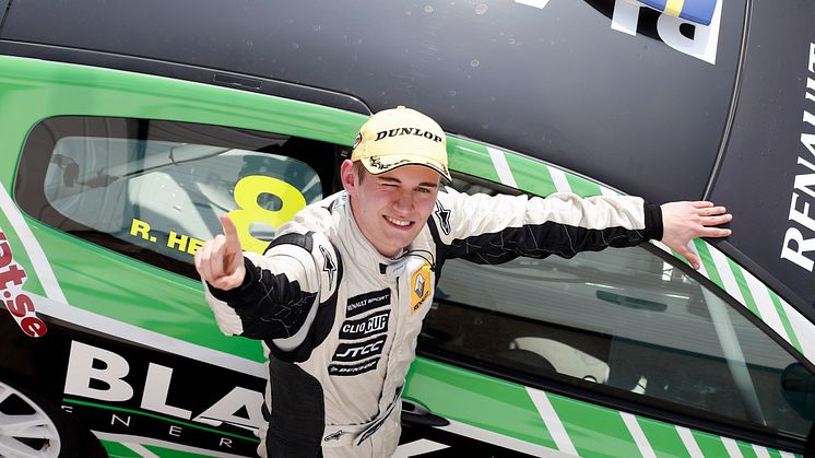 Helling och Sundahl favoriter i racingens Renault-klasser