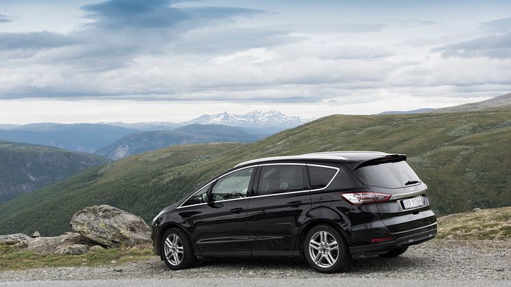 Endelig er nye S-MAX på plass i Norge - nå også med AWD