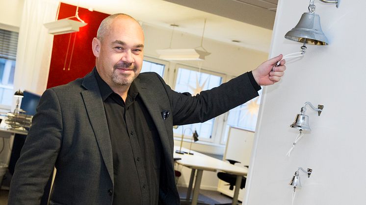 Christian Söderberg ringer i "stora säljklockan"