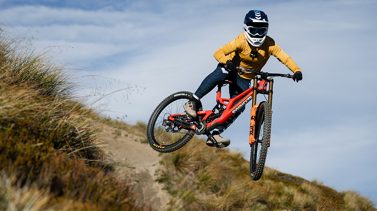 Nina Hoffmann flying in Queenstown