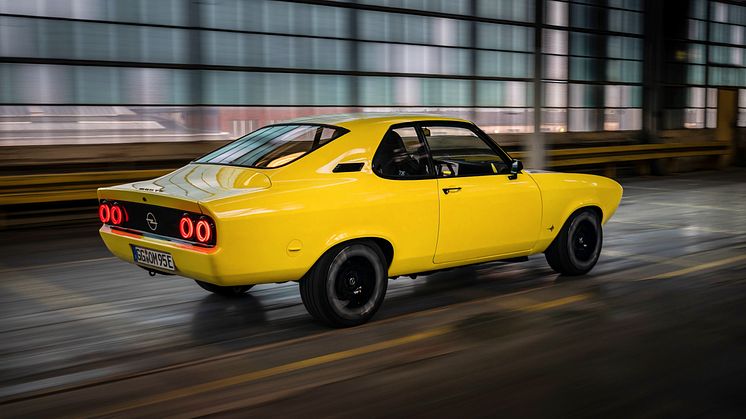 17_Opel-Manta-GSe-ElektroMOD-516056