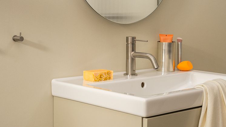 INR-bathroom-trends-2024-Viskan-60-Sand-Slot-02