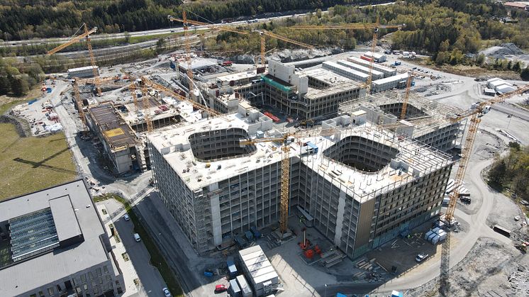 Halfens ankarskenor till Norges största byggarbetsplats