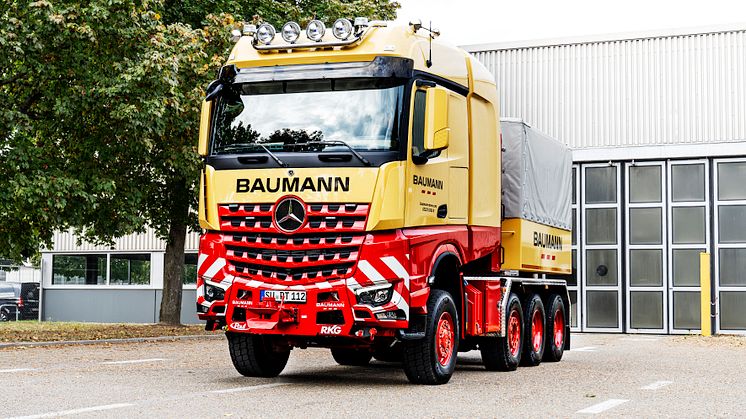 Paul Group baut Mercedes-Benz Schwerlast-Lkw um