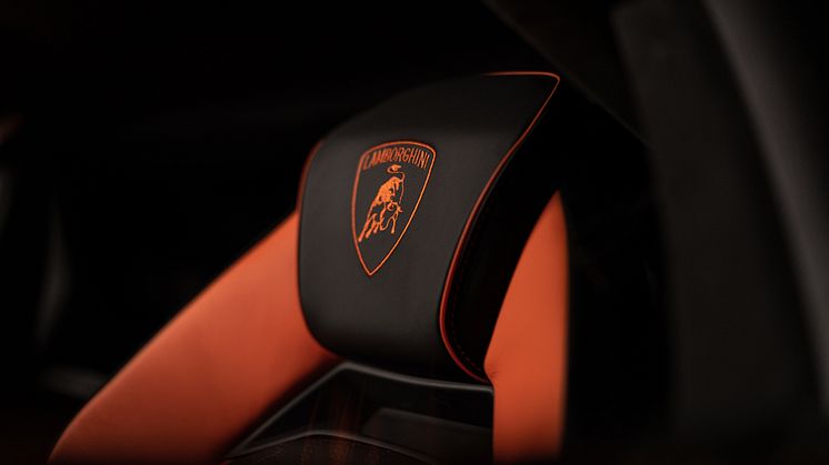 Lamborghini Revuelto