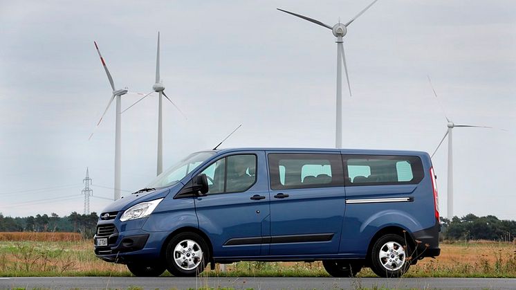 Hannoverben a Ford standon bemutatkozik a vadonatúj Ford EcoBlue dízelmotor; az új automata váltós, összkerékhajtású és SYNC 3 rendszerrel felszerelt Transitok lesznek a kiállítás sztárjai