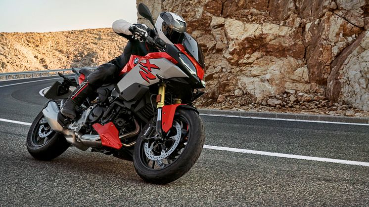 BMW F 900 XR