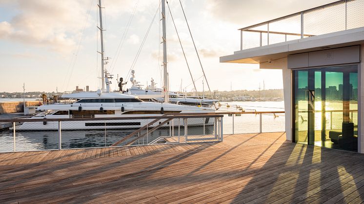In Port Vauban, Antibes, einem Juwel zwischen Cannes und Nizza, hat der Quai des Milliardaires eine umfassende Transformation erlebt. 