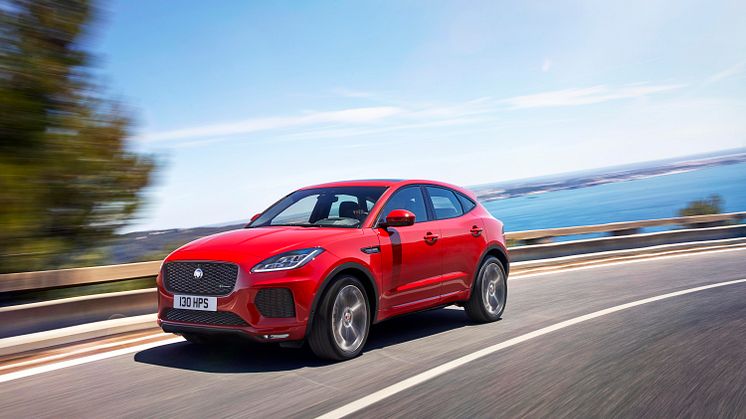 Landechef Michael Lund kan allerede nu glæde sig over, at sidste års salgstal allerede er tangeret efter ni måneder. Og med nye modeller som blandt andet Jaguar E-PACE, åbner man op for helt nye kundegrupper.