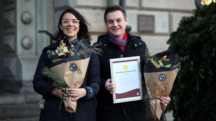 Miryam Donzelli och Joakim Månsson Bengtsson tog emot priset som företrädare för Läkare i världen