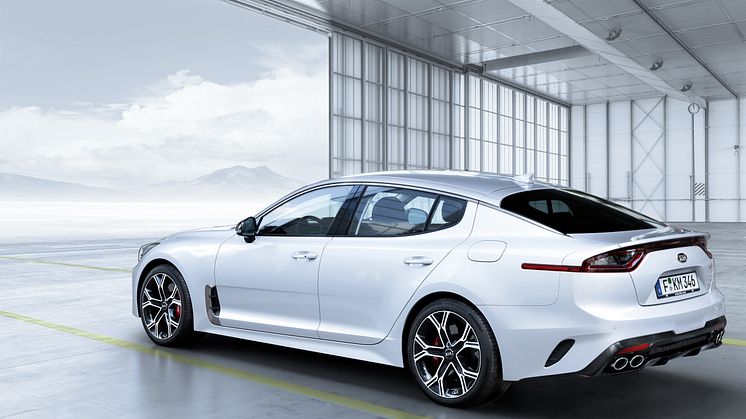Kia Stinger - exterior 14