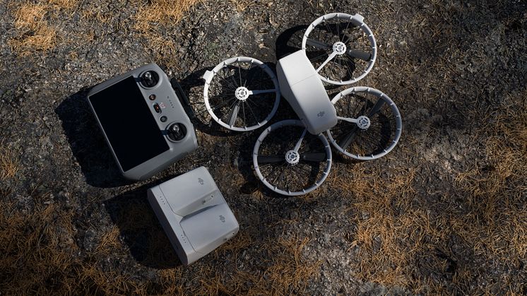 DJI FLIP_Fly More Combo_RC2_03.jpg