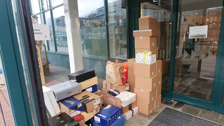 Kartons können im Vorraum des Welcome Centers sicher und trocken abgestellt werden