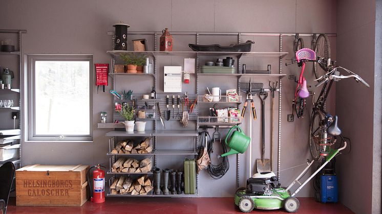 Elfa_Garage_Storage_Interior_Click-in_system_Classic_2021_05_5987