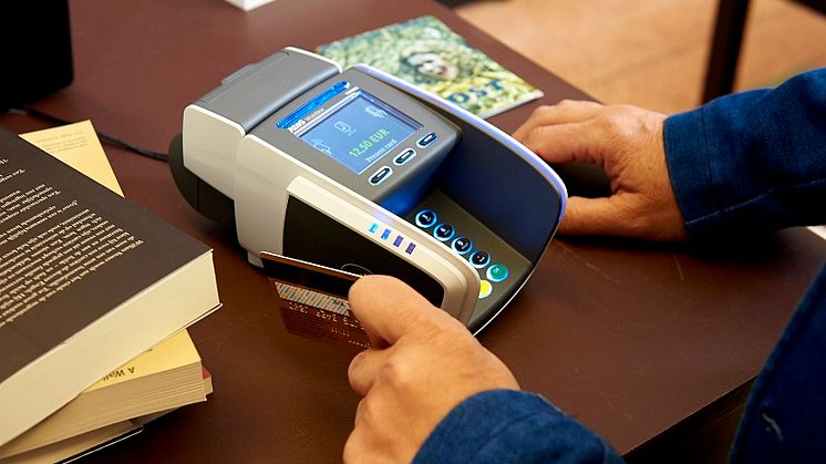 Luxembourg moves to contactless payment cards with Visa Europe