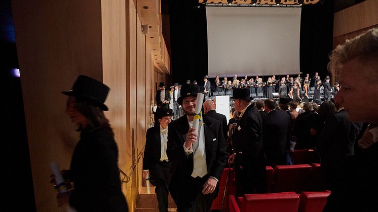 Så glad blir man som ny doktor. Akademisk högtid Jönköping University 2019